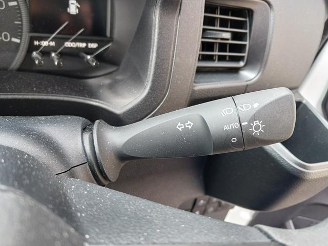 ハイゼットカーゴＤＸ４ＷＤ　スマートアシスト　キーレスリモコン　フロントパワーウインド　スチールホイール　両側リアスライドドア　コーナーセンサー　マニュアルエアコン　オートライト　アイドリングストップ（石川県）の中古車