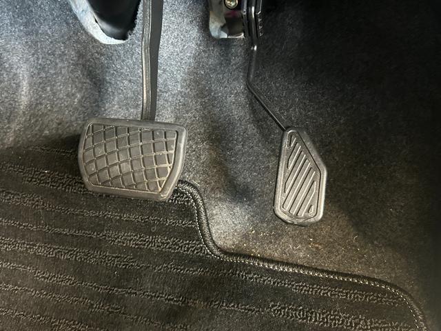 タフトＧ　クロムベンチャー４ＷＤ　スカイルーフ　プッシュスタート　スマートキー　オートライト　オートエアコン　電動パーキングブレーキ　衝突被害軽減システム　横滑り防止機能　アイドリングストップ（石川県）の中古車