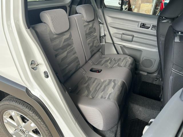 タフトＧ　クロムベンチャー４ＷＤ　スカイルーフ　プッシュスタート　スマートキー　オートライト　オートエアコン　電動パーキングブレーキ　衝突被害軽減システム　横滑り防止機能　アイドリングストップ（石川県）の中古車