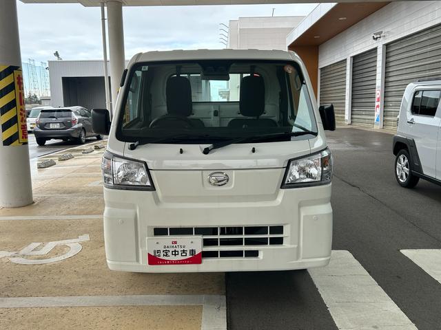 ハイゼットトラックスタンダード４ＷＤ　マニュアルエアコン　パワステ　タイミングチェーン　ラジオデッキ　手動ドアミラー　手動ウィンドウ　衝突被害軽減システム　横滑り防止機能　アイドリングストップ　ＡＢＳ（石川県）の中古車