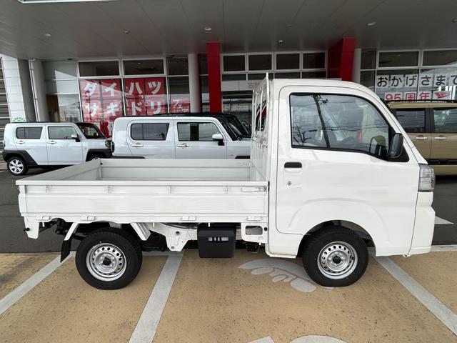 ハイゼットトラックスタンダード４ＷＤ　マニュアルエアコン　パワステ　タイミングチェーン　ラジオデッキ　手動ドアミラー　手動ウィンドウ　衝突被害軽減システム　横滑り防止機能　アイドリングストップ　ＡＢＳ（石川県）の中古車