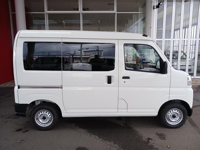 ハイゼットカーゴＤＸ４ＷＤ　スマートアシスト　キーレスリモコン　フロントパワーウインド　スチールホイール　両側リヤスライドドア　コーナーセンサー　マニュアルエアコン　カーペットマット　オートライト　アイドリングストップ（石川県）の中古車