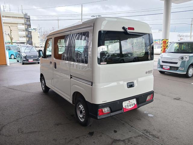 ハイゼットカーゴＤＸ４ＷＤ　スマートアシスト　キーレスリモコン　フロントパワーウインド　スチールホイール　両側リヤスライドドア　コーナーセンサー　マニュアルエアコン　カーペットマット　オートライト　アイドリングストップ（石川県）の中古車