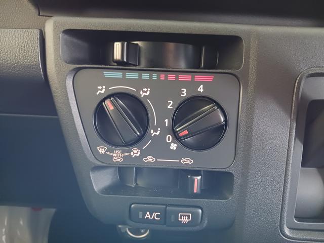 ハイゼットカーゴＤＸ４ＷＤ　スマートアシスト　キーレスリモコン　フロントパワーウインド　スチールホイール　両側リヤスライドドア　コーナーセンサー　マニュアルエアコン　カーペットマット　オートライト　アイドリングストップ（石川県）の中古車