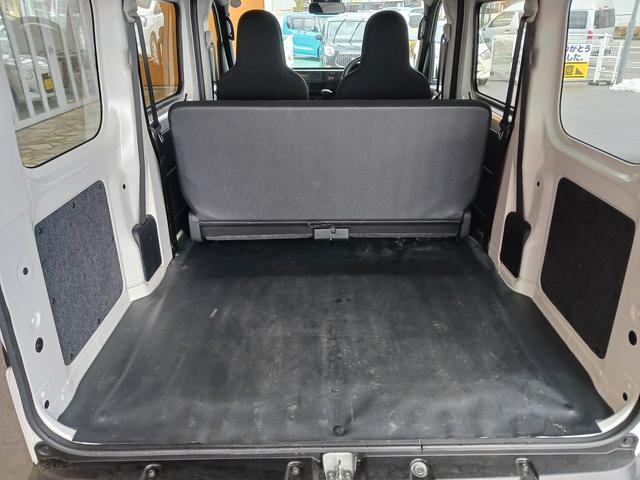 ハイゼットカーゴＤＸ４ＷＤ　スマートアシスト　キーレスリモコン　フロントパワーウインド　スチールホイール　両側リヤスライドドア　コーナーセンサー　マニュアルエアコン　カーペットマット　オートライト　アイドリングストップ（石川県）の中古車
