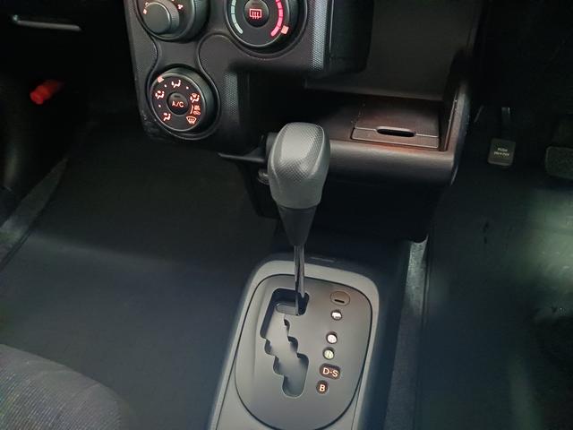 プロボックスＤＸコンフォートＤＸコンフォート　ラジオ　パワステ　両席エアバッグ　マニュアルエアコン　トラクションコントロール　横滑り防止抑制機能（石川県）の中古車