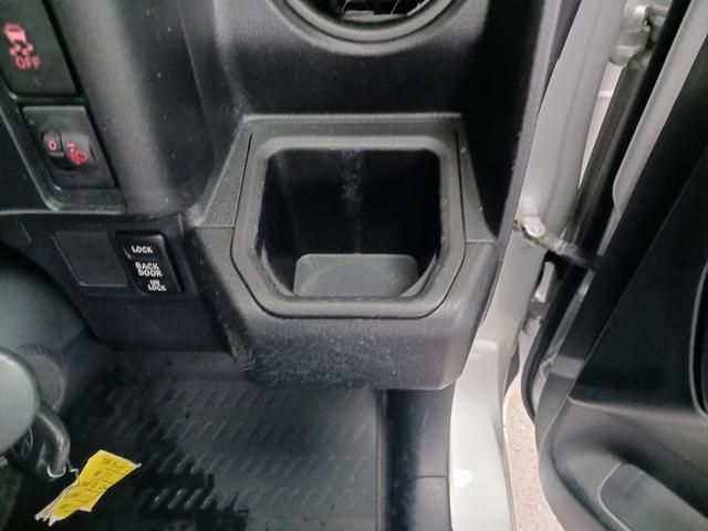 プロボックスＤＸコンフォートＤＸコンフォート　ラジオ　パワステ　両席エアバッグ　マニュアルエアコン　トラクションコントロール　横滑り防止抑制機能（石川県）の中古車