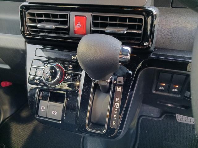 タントカスタムＸ４ＷＤ　スマートアシスト　純正ナビ　バックカメラ　両側電動スライドドア　シートヒーター　スマートキー　オートライト　電動パーキングブレーキ　衝突被害軽減システム　横滑り防止機能　アイドリングストップ（石川県）の中古車