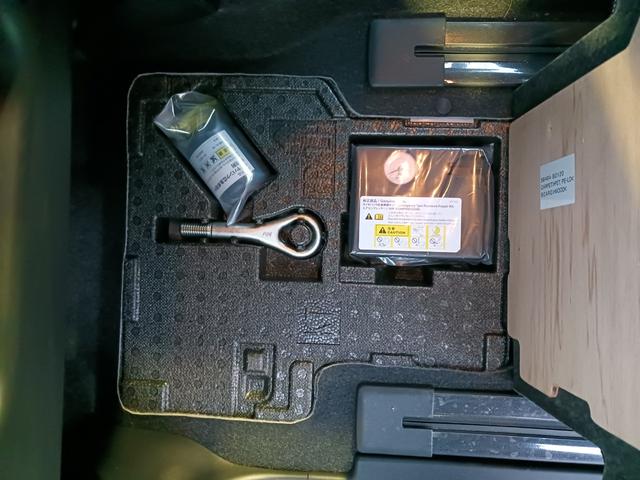 タントカスタムＸ４ＷＤ　スマートアシスト　純正ナビ　バックカメラ　両側電動スライドドア　シートヒーター　スマートキー　オートライト　電動パーキングブレーキ　衝突被害軽減システム　横滑り防止機能　アイドリングストップ（石川県）の中古車