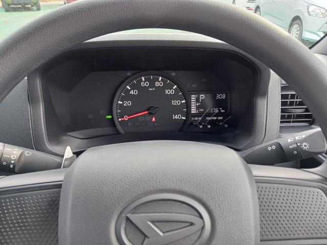 ハイゼットカーゴＤＸ　４ＷＤ４ＷＤ　スマートアシスト　キーレスリモコン　フロントパワーウインド　両側リアスライドドア　コーナーセンサー　マニュアルエアコン　オートライト　アイドリングストップ（石川県）の中古車