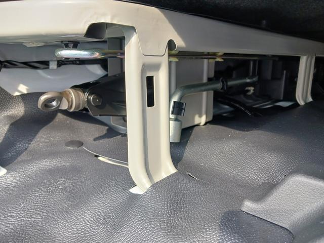 ハイゼットカーゴＤＸ　４ＷＤ４ＷＤ　スマートアシスト　キーレスリモコン　フロントパワーウインド　両側リアスライドドア　コーナーセンサー　マニュアルエアコン　オートライト　アイドリングストップ（石川県）の中古車