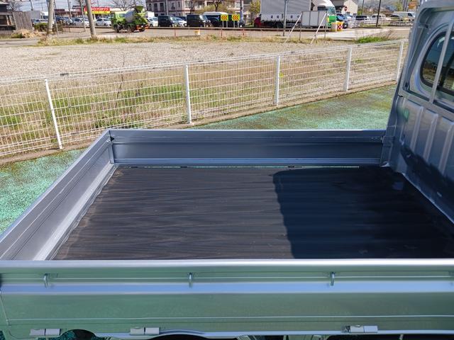 ハイゼットトラックスタンダード　４ＷＤ４ＷＤ　ＡＭ／ＦＭラジオ　スマアシ　ハロゲンヘッドライト　オートライト　オートマチックハイビーム　ラバーマット（石川県）の中古車