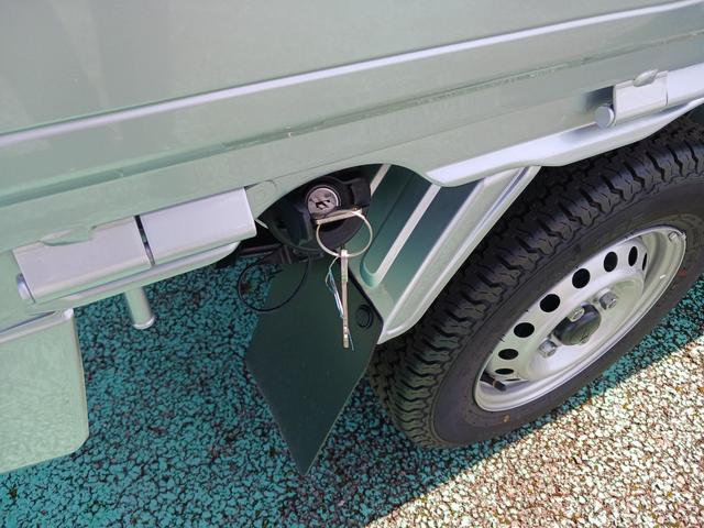 ハイゼットトラックスタンダード　４ＷＤ４ＷＤ　ＡＭ／ＦＭラジオ　スマアシ　ハロゲンヘッドライト　オートライト　オートマチックハイビーム　ラバーマット（石川県）の中古車