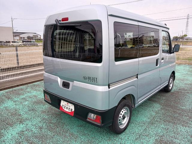 ハイゼットカーゴＤＸ　４ＷＤスマアシ　ラジオ　キーレスエントリー　マニュアルエアコン　パワーウインドウ　オートライト　ハンド式サイドブレーキ　ハロゲンヘッドライト　アイドリングストップ（石川県）の中古車