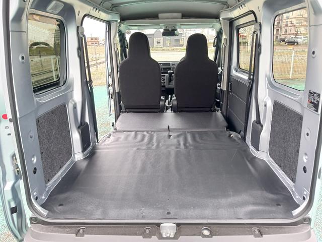 ハイゼットカーゴＤＸ　４ＷＤスマアシ　ラジオ　キーレスエントリー　マニュアルエアコン　パワーウインドウ　オートライト　ハンド式サイドブレーキ　ハロゲンヘッドライト　アイドリングストップ（石川県）の中古車