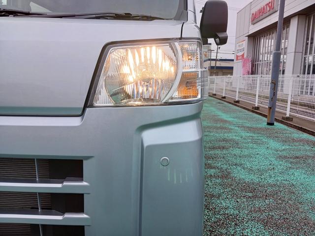 ハイゼットカーゴＤＸ　４ＷＤスマアシ　ラジオ　キーレスエントリー　マニュアルエアコン　パワーウインドウ　オートライト　ハンド式サイドブレーキ　ハロゲンヘッドライト　アイドリングストップ（石川県）の中古車