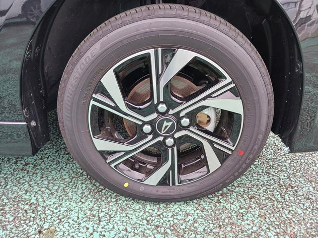 タントカスタムＸリミテッド　４ＷＤ４ＷＤ　純正７インチナビ　バックカメラ　ＥＴＣ　スマアシ　シートヒーター　電動パーキングブレーキ・ブレーキホールド機能　オートライト　両側パワースライドドア　キーフリー（石川県）の中古車