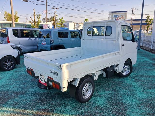 ハイゼットトラックスタンダード　４ＷＤ４ＷＤ　ＡＭ／ＦＭラジオ　スマアシ　ハロゲンヘッドライト　オートライト　オートマチックハイビーム　ラバーマット（石川県）の中古車