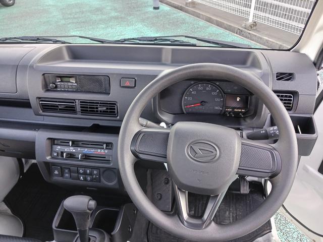 ハイゼットトラックスタンダード　４ＷＤ４ＷＤ　ＡＭ／ＦＭラジオ　スマアシ　ハロゲンヘッドライト　オートライト　オートマチックハイビーム　ラバーマット（石川県）の中古車