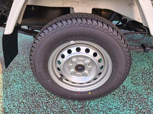 ハイゼットトラックスタンダード　４ＷＤ４ＷＤ　ＡＭ／ＦＭラジオ　スマアシ　ハロゲンヘッドライト　オートライト　オートマチックハイビーム　ラバーマット（石川県）の中古車