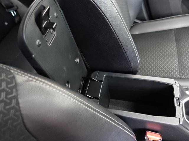 ロッキープレミアムＧ９インチディスプレイオーディオ　パノラマモニター　スマアシ　ブラインドスポットモニター　シートヒータ　パーキングセンサー　サイドエアバッグ（石川県）の中古車
