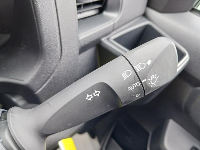 ハイゼットカーゴスペシャル　４ＷＤ４ＷＤ　Ｂｌｕｅｔｏｏｔｈオーディオ／ＵＳＢチューナー　スマートアシスト　パーキングセンサー　オートライト　マニュアルエアコン（石川県）の中古車