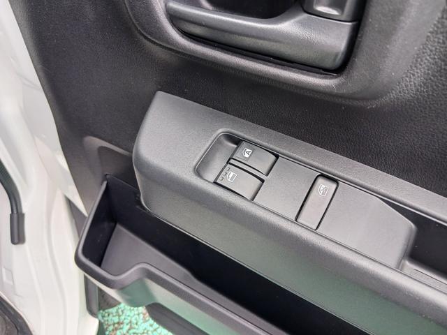 ハイゼットカーゴスペシャル　４ＷＤ４ＷＤ　Ｂｌｕｅｔｏｏｔｈオーディオ／ＵＳＢチューナー　スマートアシスト　パーキングセンサー　オートライト　マニュアルエアコン（石川県）の中古車