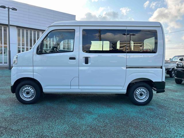 ハイゼットカーゴＤＸ　４ＷＤ走行無制限１年間保証　４ＷＤ　コーナーセンサー　ＣＶＴ車　オートハイビーム　アイドリングストップ　キーレスエントリー　横滑り防止装置　ラジオ（石川県）の中古車