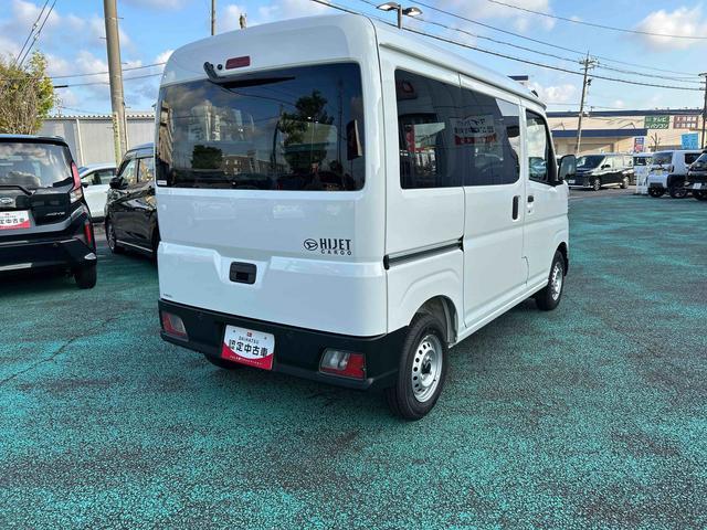 ハイゼットカーゴＤＸ　４ＷＤ走行無制限１年間保証　４ＷＤ　コーナーセンサー　ＣＶＴ車　オートハイビーム　アイドリングストップ　キーレスエントリー　横滑り防止装置　ラジオ（石川県）の中古車