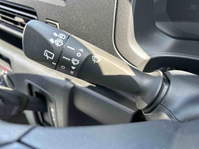 ハイゼットカーゴＤＸ　４ＷＤ走行無制限１年間保証　４ＷＤ　コーナーセンサー　ＣＶＴ車　オートハイビーム　アイドリングストップ　キーレスエントリー　横滑り防止装置　ラジオ（石川県）の中古車