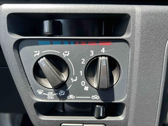 ハイゼットカーゴＤＸ走行無制限１年保証　４ＷＤ　フロントコーナーセンサーＬＥＤヘッドライト　アイドリングストップ　オートハイビーム　キーレス（石川県）の中古車