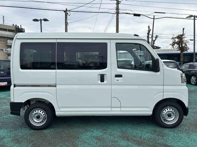 ハイゼットカーゴＤＸ走行無制限１年保証　４ＷＤ　コーナーセンサー　ＡＭ／ＦＭラジオ　エアコン　衝突回避支援ブレーキ　オートライト　キーレスエントリー　オーバーヘッドシェルフ（石川県）の中古車