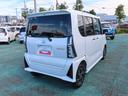 ４ＷＤ　次世代スマートアシスト　両側パワースライドドア　シートバックテーブル　シートヒーター　電動パーキングブレーキ・ブレーキホールド機能　サンシェード　バックカメラ　オートライト　キーフリー（石川県）の中古車