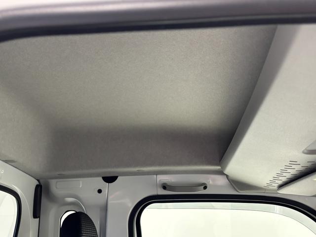 ハイゼットトラックジャンボエクストラＣＤチューナー　ＬＥＤ大型荷台作業灯　　　オートライト　マニュアルエアコン　リヤ４枚リーフスプリング　ＬＥＤヘッドランプ　ＬＥＤフォグランプ　ＣＶＴ（長野県）の中古車