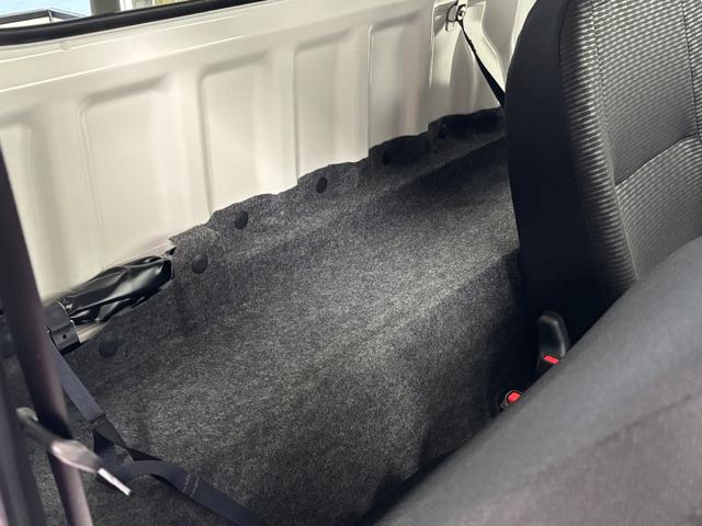 ハイゼットトラックジャンボエクストラＣＤチューナー　ＬＥＤ大型荷台作業灯　　　オートライト　マニュアルエアコン　リヤ４枚リーフスプリング　ＬＥＤヘッドランプ　ＬＥＤフォグランプ　ＣＶＴ（長野県）の中古車