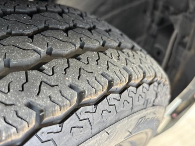 ハイゼットトラックジャンボエクストラＣＤチューナー　ＬＥＤ大型荷台作業灯　　　オートライト　マニュアルエアコン　リヤ４枚リーフスプリング　ＬＥＤヘッドランプ　ＬＥＤフォグランプ　ＣＶＴ（長野県）の中古車