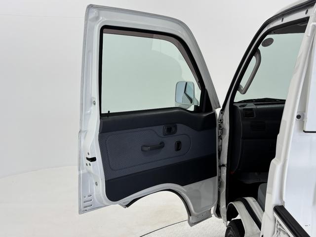 ハイゼットトラックＥＸＴＣＤチューナー　マニュアルエアコン　ＭＴ　リヤ４枚リーフスプリング　荷台作業灯（長野県）の中古車