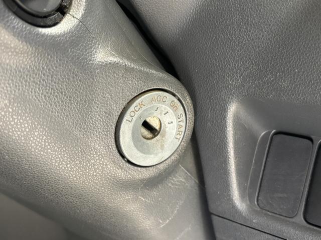 ハイゼットトラックＥＸＴＣＤチューナー　マニュアルエアコン　ＭＴ　リヤ４枚リーフスプリング　荷台作業灯（長野県）の中古車