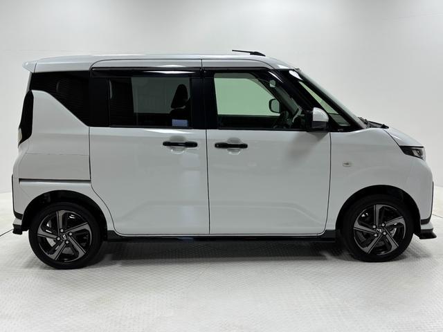 ムーヴＲＳターボ　ドラレコ　追従機能　１０インチナビ　パノラマモニター　Ｂｌｕｅｔｏｏｔｈ　ハンズフリー　ＨＤＭＩ、ＵＳＢソケット　両側電動スライドドア　ＬＥＤヘッドランプ　　オートライト　キーフリー　スマアシ（長野県）の中古車