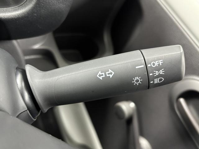 アクティトラックＳＤＸＭＴ５　ＡＭ．ＦＭチューナー　マニュアルエアコン　テールゲートチェーン　荷台ランプ　アクセサリーソケット　ショッピングフック　フォグランプ　認定中古車（長野県）の中古車