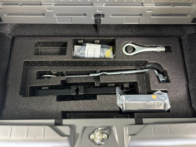 タフトＧターボ　ダーククロムベンチャーターボ　追従機能　オーディオレス　ＵＳＢソケット　スカイフィールトップ　両側シートヒーター　電動格納ミラー　電動パーキングブレーキ　プッシュスタート　ＬＥＤ　オートライト　キーフリー　スマアシ（長野県）の中古車