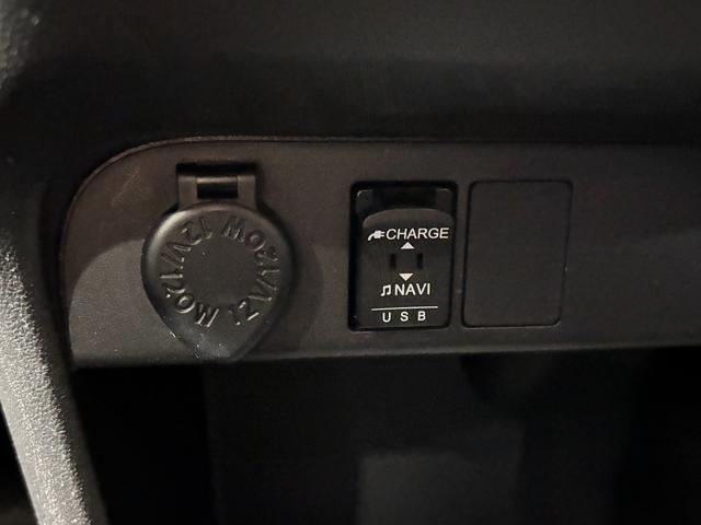 ムーヴキャンバスＧブラックアクセントＶＳ　ＳＡIII純正ナビ　パノラマモニター　Ｂｌｕｅｔｏｏｔｈ　フルセグ　ハンズフリー　ＵＳＢソケット　置きラクボックス　両側電動スライドドア　電動格納ミラー　ＬＥＤヘッドランプ　オートライト　キーフリー　スマアシ（長野県）の中古車