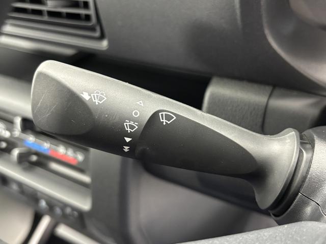 ハイゼットトラックスタンダードＡＭ・ＦＭチューナー　マニュアルエアコン　アクセサリーソケット　電子制御式４ＷＤ　ラバーマット　ゲートプロテクター　ガードフレームプロテクター　ハロゲンランプ　オートライト機能　スマアシ（長野県）の中古車