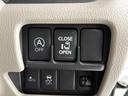 ＡＭ／ＦＭチューナー　オートエアコン　片側電動スライドドア　プッシュスタート　ハロゲン　格納式テーブル　ショッピングフック　キーフリー　１４インチフルホイールキャップ　エマージェンシーブレーキ（長野県）の中古車