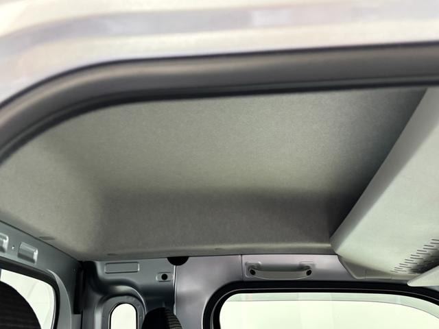 ハイゼットトラックジャンボエクストラCDチューナー LED大型荷台作業灯 オートライト マニュアルエアコン LEDヘッドランプ LEDフォグランプ CVT(長野県)の中古車