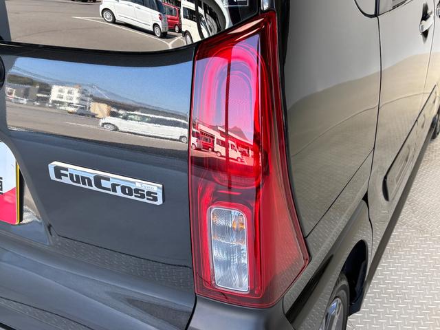 タントファンクロスターボCDチューナー シートヒーター CVT オートライト オートエアコン ターボエンジン 両側電動スライドドア LEDヘッドランプ LEDフォグランプ(長野県)の中古車