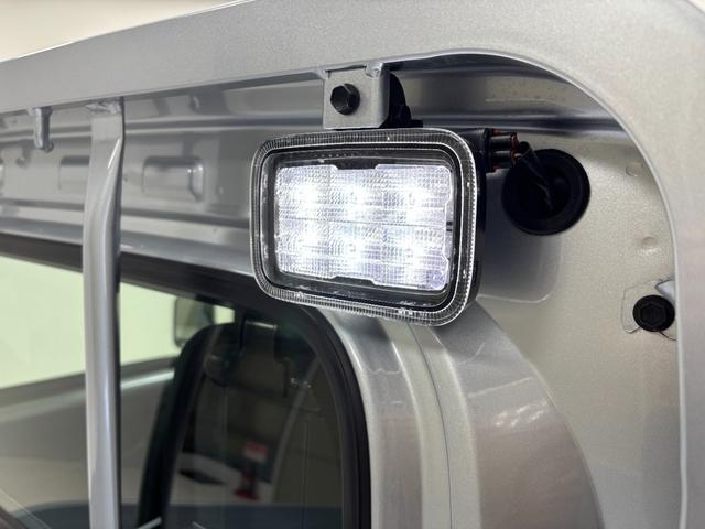 ハイゼットトラックスタンダード 農用スペシャルAM/FMチューナー パワーステアリング マニュアルエアコン スーパーデフロック 電子制御式4WD アクセサリーソケット LED大型荷台作業灯 ハロゲンヘッドランプ オートライト機能(長野県)の中古車
