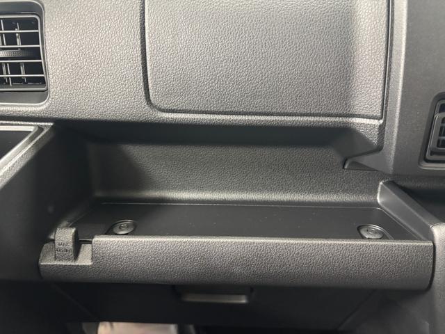 ハイゼットカーゴＤＸＡＭ・ＦＭチューナー　マニュアルエアコン　両側スライドドア　電子制御式４ＷＤ　フルフラット荷室　オーバーヘッドシェルフ　ハロゲンヘッドランプ　オートライト　キーレスエントリー　スマアシ（長野県）の中古車