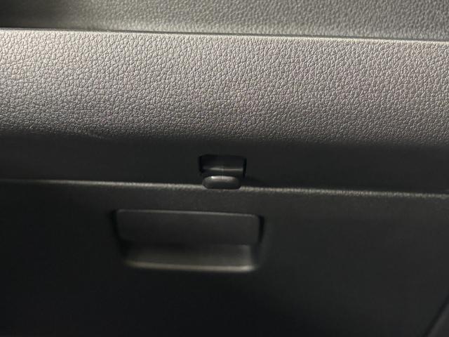 ハイゼットカーゴＤＸＡＭ・ＦＭチューナー　マニュアルエアコン　両側スライドドア　電子制御式４ＷＤ　フルフラット荷室　オーバーヘッドシェルフ　ハロゲンヘッドランプ　オートライト　キーレスエントリー　スマアシ（長野県）の中古車