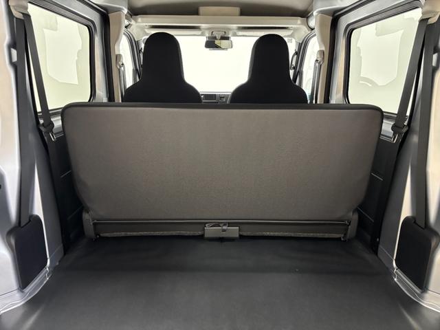 ハイゼットカーゴＤＸＡＭ・ＦＭチューナー　マニュアルエアコン　両側スライドドア　電子制御式４ＷＤ　フルフラット荷室　オーバーヘッドシェルフ　ハロゲンヘッドランプ　オートライト　キーレスエントリー　スマアシ（長野県）の中古車